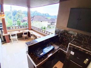 SARI SEDANA HOME STAY