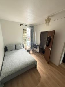 Paris - Metro à 5 minutes Studio ou 2 chambres