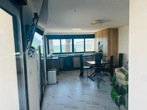 Ferienhaus direkt am Strand mit Terrasse und Meerblick in Torrevieja