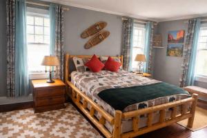 Best Location 5 BD Spacious Family Home- Indianapolis IN