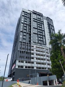 Modern Vetro11 Suite 24pax