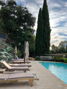 Superbe bastide provençale avec piscine rivière et terrain de pétanque