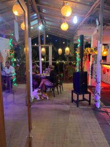 Noname Hostel And Cafe