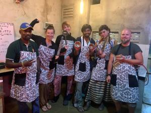 Noname Hostel And Cafe