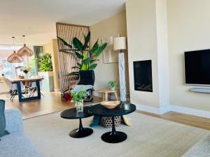 Beachhouse close to sea and dunes