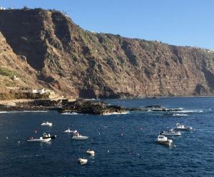 Enjoy being anchored to the sea with amazing views