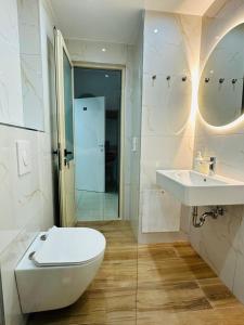 Foti Rooms
