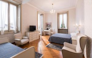 Superior Triple Room room in Hotel Du Parc