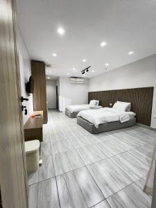 pyramids shadow inn hotel