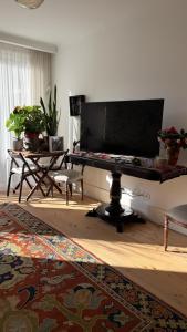 Bolhao Luxury Residence by SantiagoFamilyHouse - 2Bd - Parking & Security