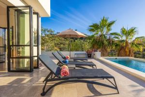 Modern Retreat by the Beach, Rincon del Afan