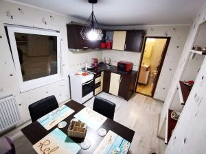 GBY HOME STUDIO Neptun