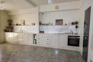 Mosaikon Guesthouses #Sokratous Str