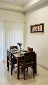 Cozy 2 BHK Apartment In Gift City Like Home