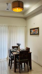 Cozy 2 BHK Apartment In Gift City Like Home