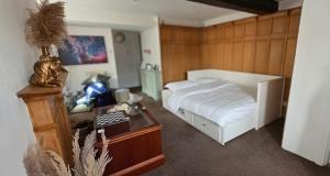 The Horseshoe Inn - Cottage