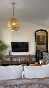 Stylish 1BR Diani Beach Apartment- Near Beach, Malls & Restaurants