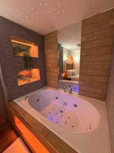 Luxury Jacuzzi Suites Halifax