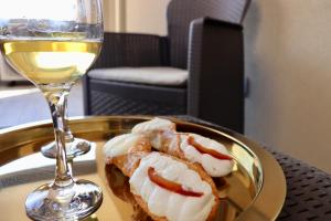 Milazzo Essence - Onde & Vicoli