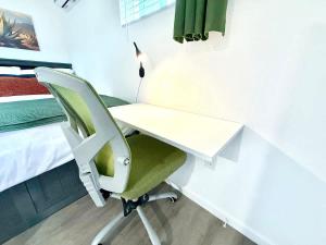 Central close to trails shopping downtown