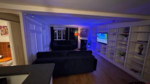 SoHo Elegant Apartment - West End 102 sq meters