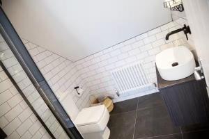 Heatons Retreat - Modern One Bedroom Apartment