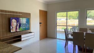 Apto 101 aconchegante varanda com Churrasqueira