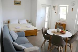 Studio Apartment Grabri