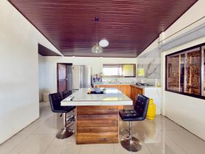 Paulos View Lodge