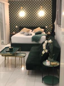 MELANIE - Emerald serenity in Nanterre