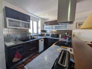 Appartement paisible proche centre - 4 pers. - FR-1-589-849