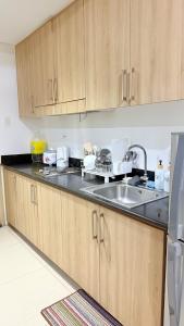 Vsm Staycation MOA View with balcony