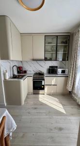 Cozy 1B central apartment