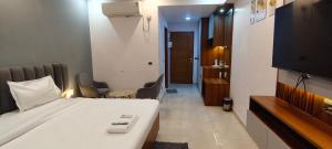 RrHEAVENSTAY