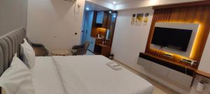 RrHEAVENSTAY