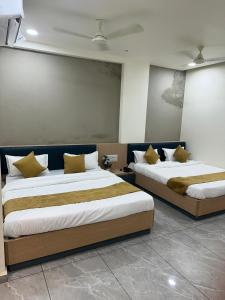 Hotel Embassy Inn