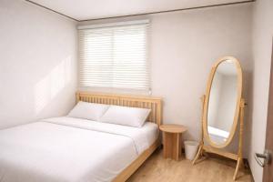 캐슬스테이ㅣ침실3개ㅣ화장실2개ㅣ침대4개ㅣ롯데백화점ㅣ용문역ㅣ8인ㅣ성심당ㅣ한민시장ㅣ맥도날드ㅣ스벅