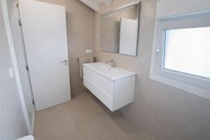 Casa familiar en la playa La Maruca con Barbacoa