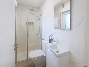 Casa familiar en la playa La Maruca con Barbacoa