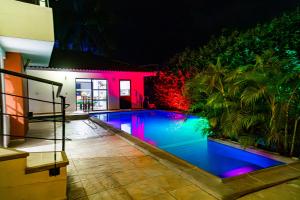 Piscina privada exclusiva pregunta servicio de apoyo doméstico