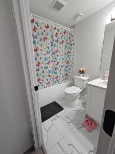 Cozy Cautley Guest Suite, Near YEG Airport
