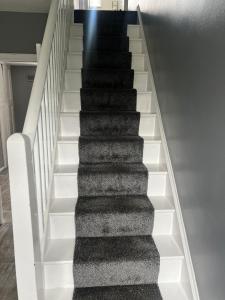 Cozy Private Double Room with Workspace & Garden View