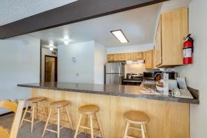 3 Mi to Winter Park Resort! Mtn-View Condo