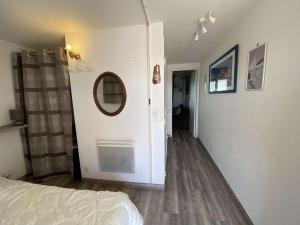 SM1463 STUDIO CABINE- SAINTE MAXIME 4 couchages