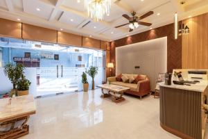 Hotel Aroma Plaza Near Delhi Airport