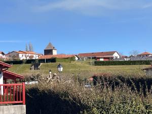 Etxe Alaia, Appartement de Charme au pied de la Rhune