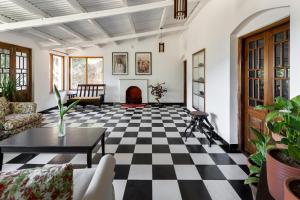 Hideaway Art Residency