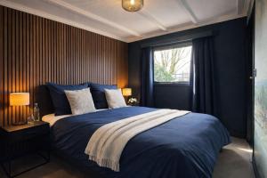 Het huisje aan het water in Loosdrecht Hottub & Sauna