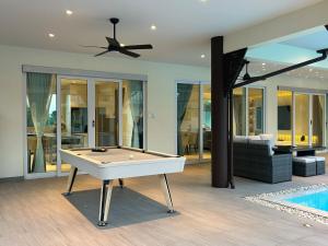 New Pool Villa 6 Bedrooms Jacuzzi Pool Table