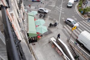 Cosy au pied du metro Paris a 10min